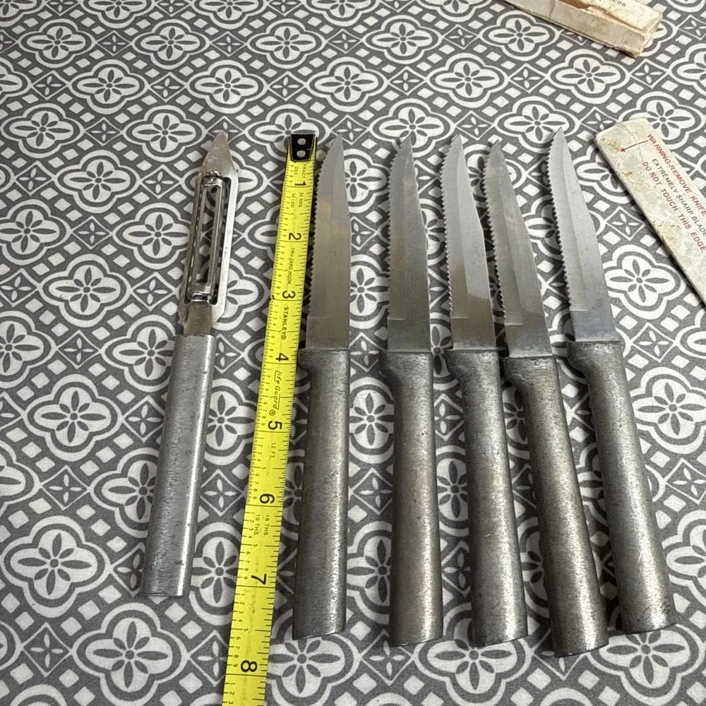 Rada 5 Knives Serrated & 1 Pealer Stainless Steel USA Made Silver. Aunts Estate.